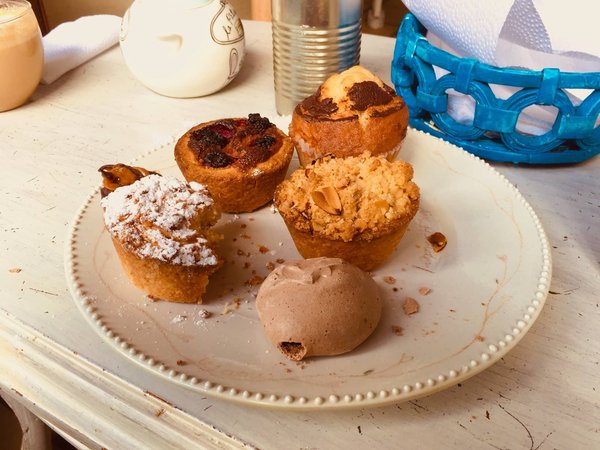 Can You Bake a Gourmet Almond Croissant with a Frangipane Filling?